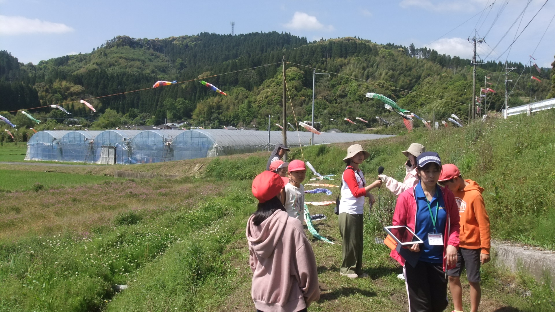 4月21日 こいのぼり掲揚 小学生 2枚目